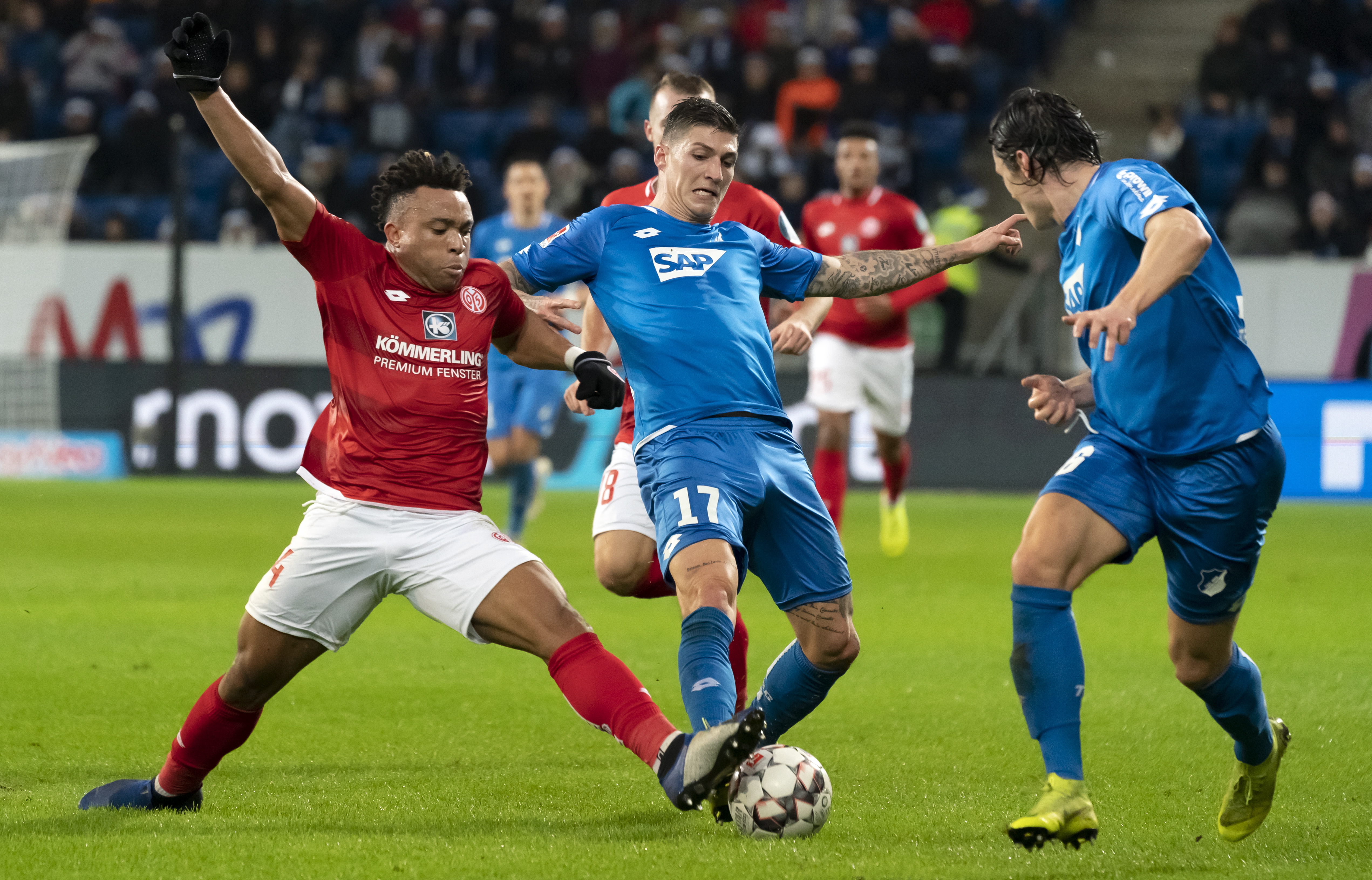 前类似的球 前类似的球