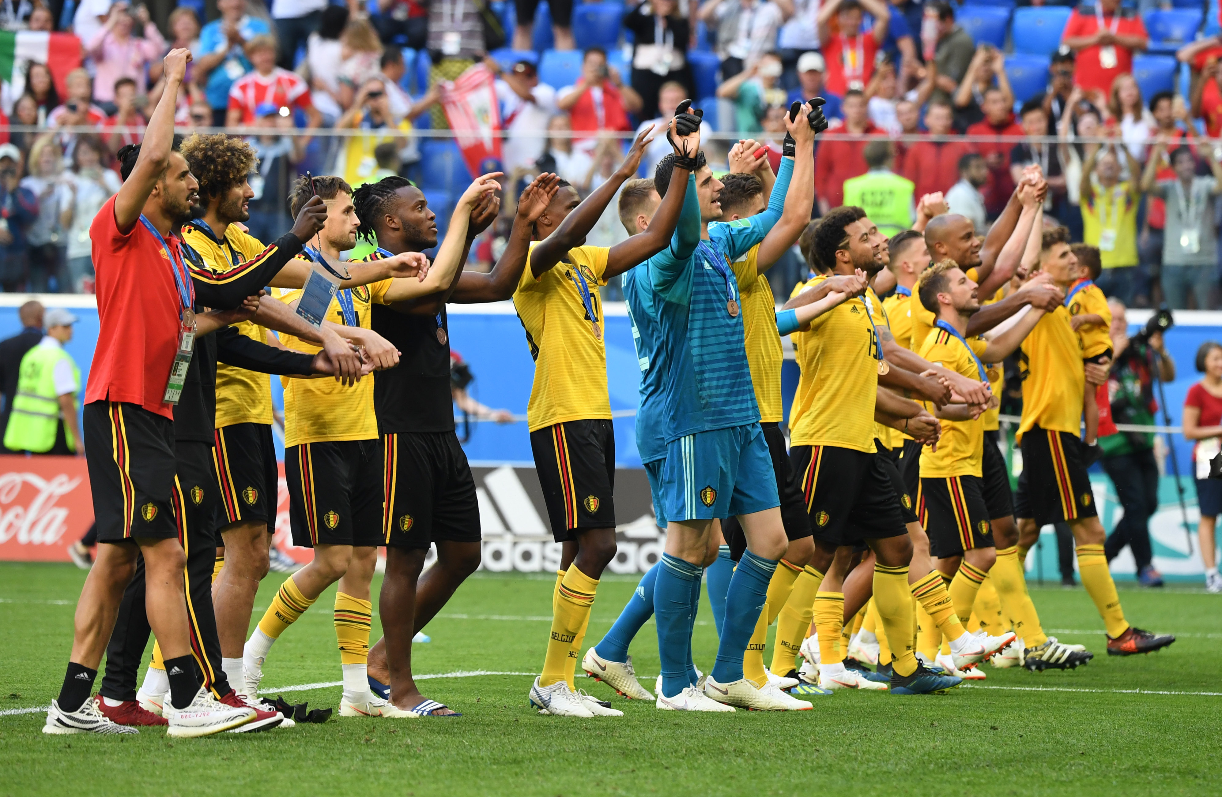 他不仅具有 他不仅具有