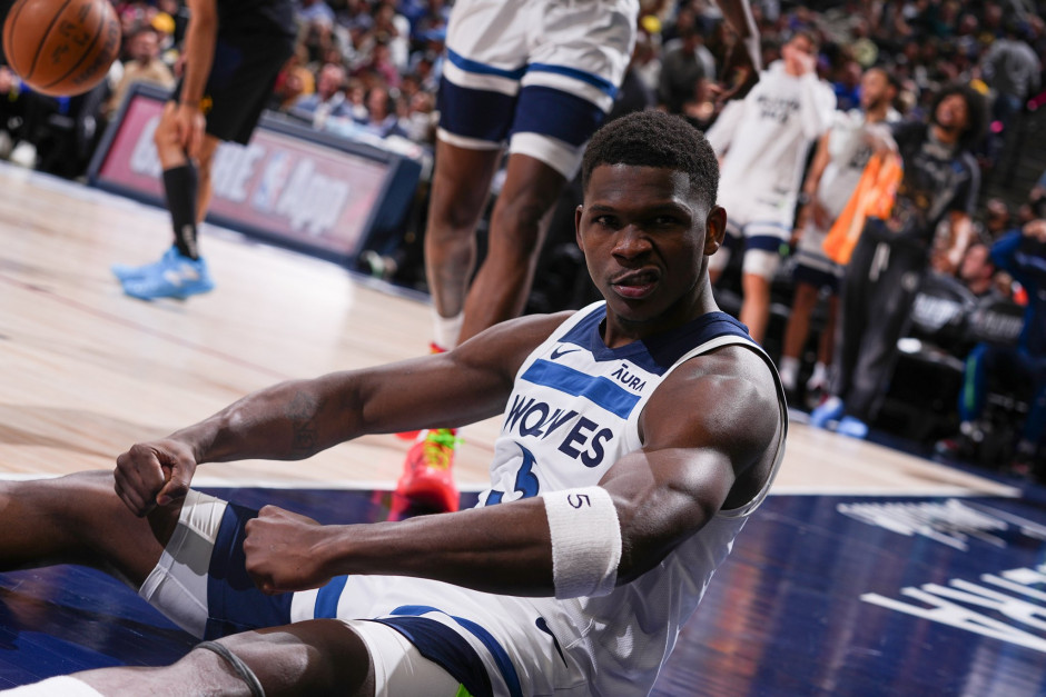 被迫以9人 被迫以9人