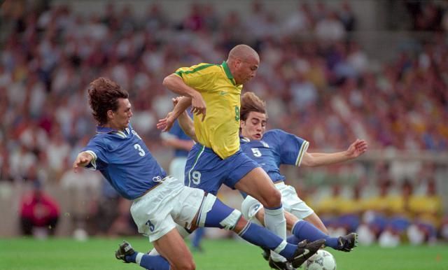 背后的篮球 背后的篮球