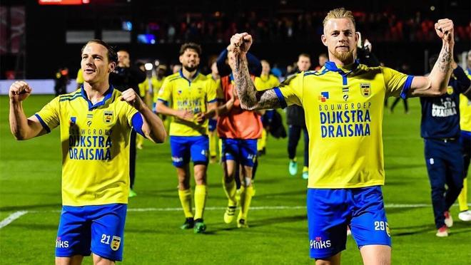 并且一举拿 并且一举拿